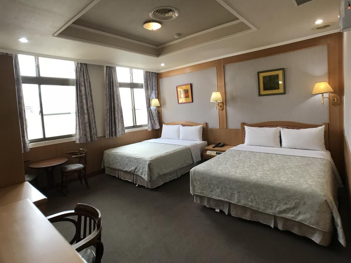Shiah Yih Hotel Huwei Buitenkant foto